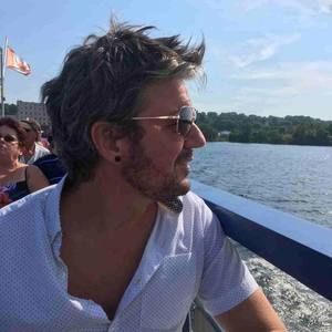 Meet your Posher, Ted